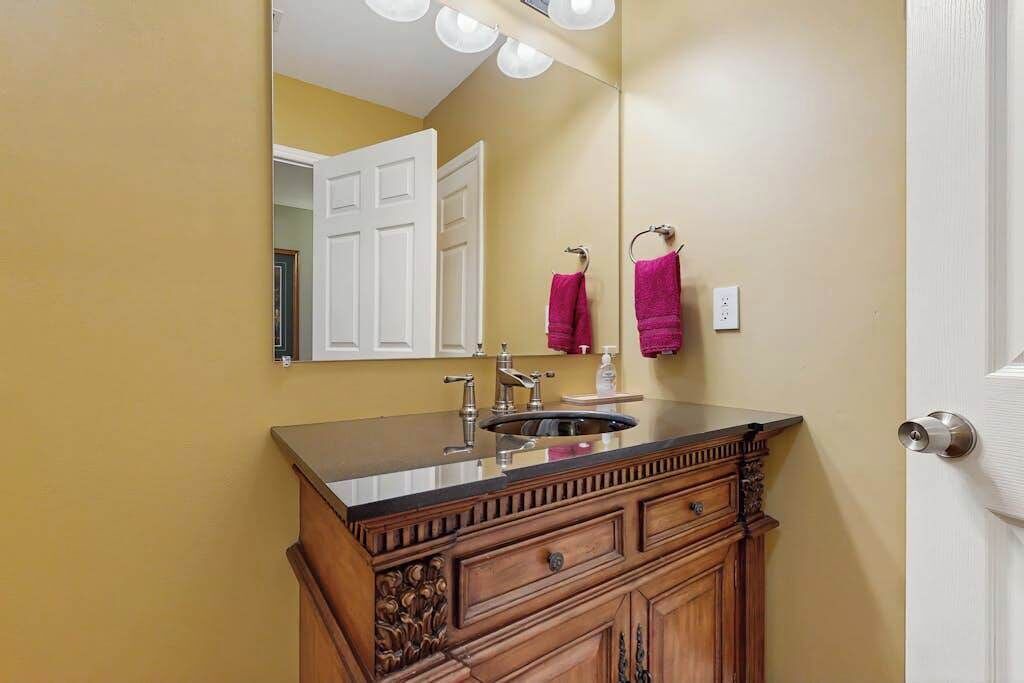 Photo of Bathroom in Hendersonville
