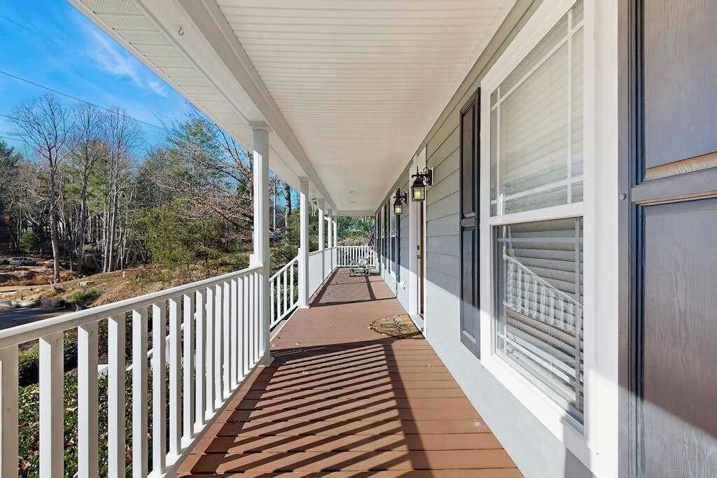 Photo of Patio Balcony in Hendersonville