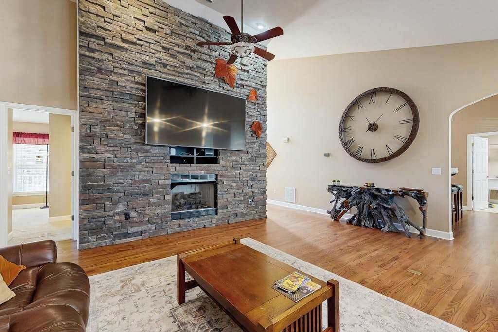 Photo of Livingroom in Hendersonville