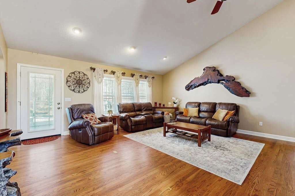 Photo of Livingroom in Hendersonville