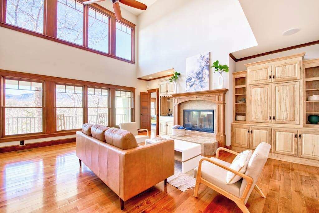 Photo of Livingroom in Mill Spring