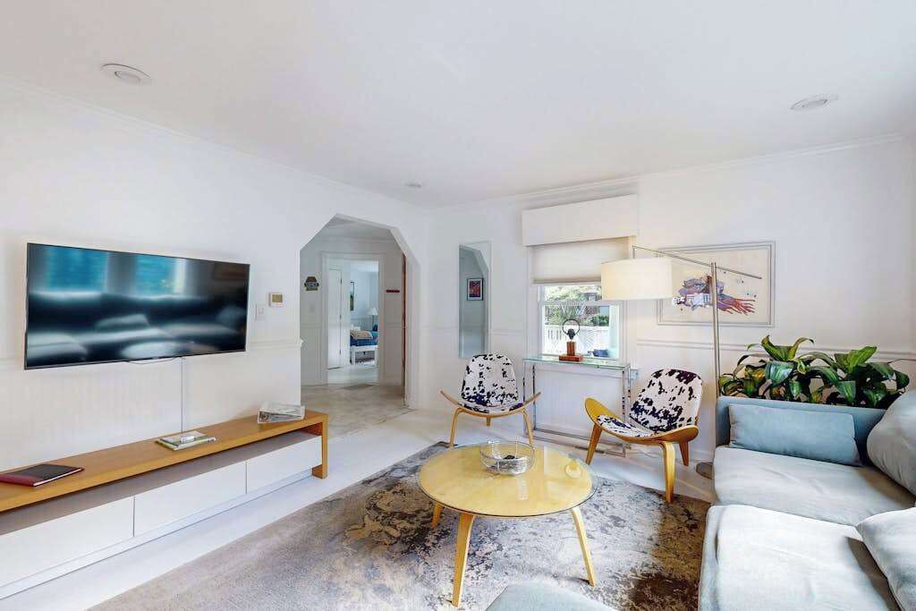 Photo of Livingroom in Brevard