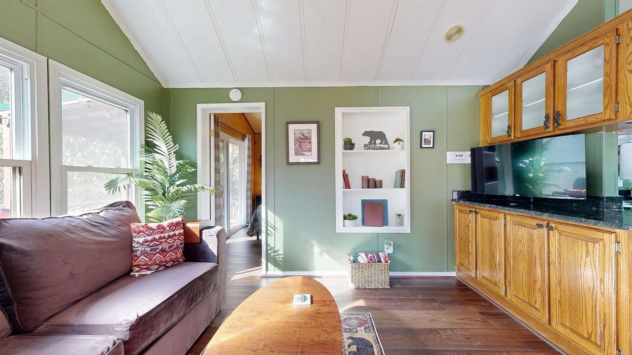 Photo of Livingroom in Gerton