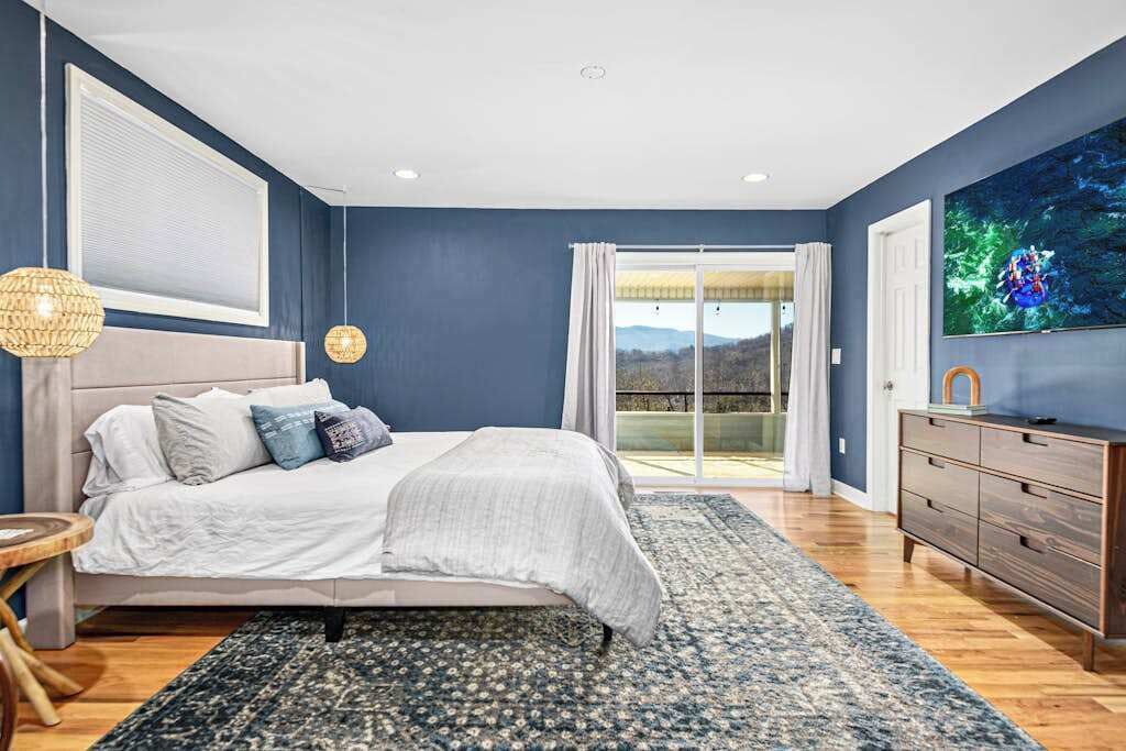 Photo of Bedroom in Black Mountain