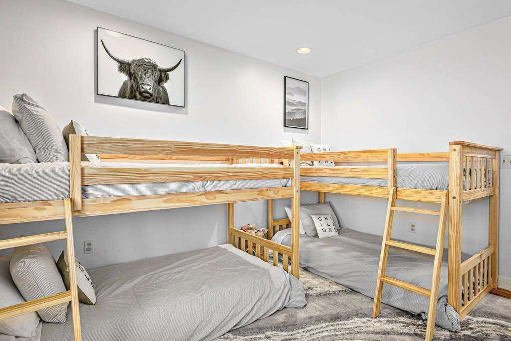 Photo of Bedroom in Black Mountain