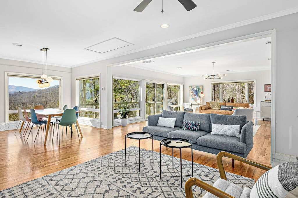 Photo of Livingroom in Black Mountain