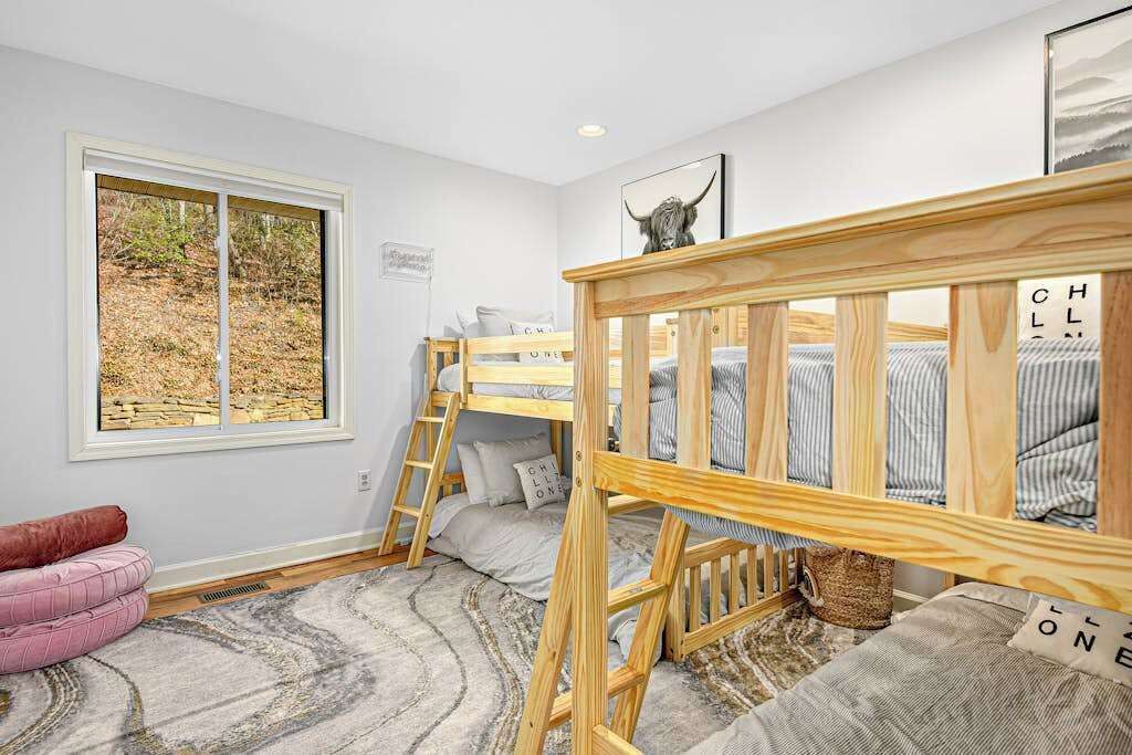 Photo of Bedroom in Black Mountain