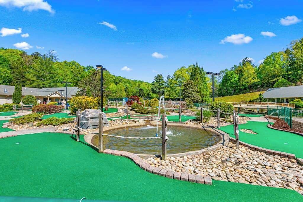 Photo of Outdoor in Lake Lure
