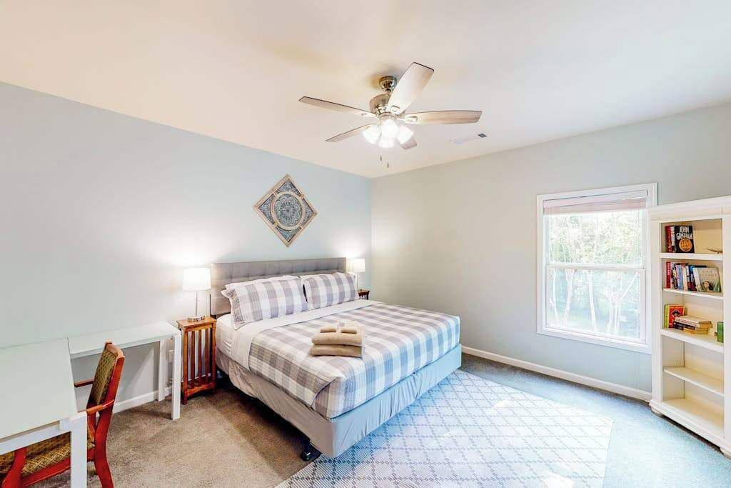 Photo of Bedroom in Woodfin