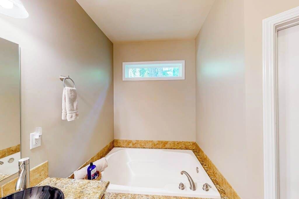Photo of Bathroom in Woodfin