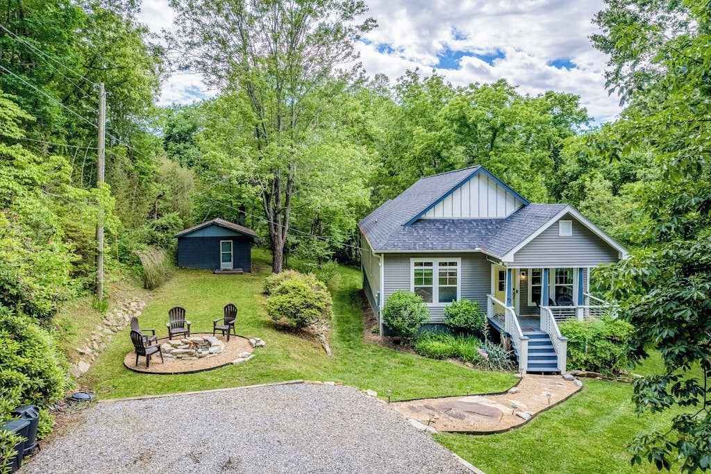 Photo of Outdoor in Woodfin