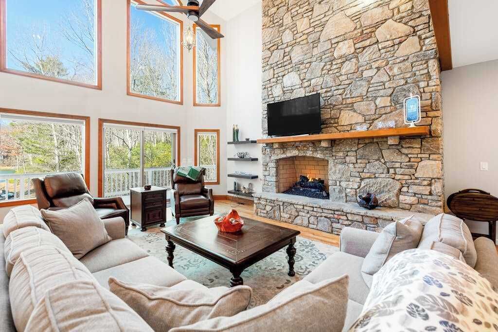 Photo of Livingroom in Brevard