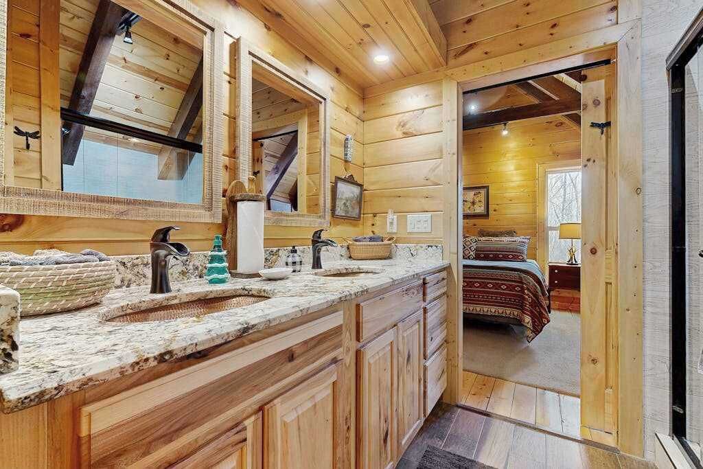 Photo of Bathroom in Maggie Valley