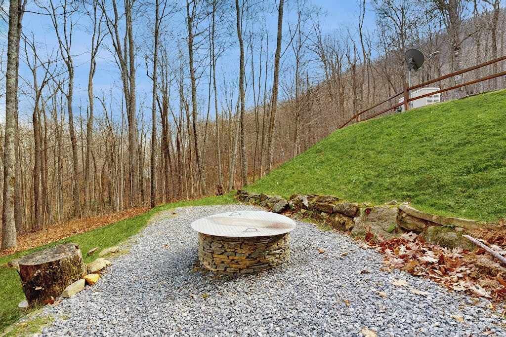 Photo of Outdoor in Maggie Valley