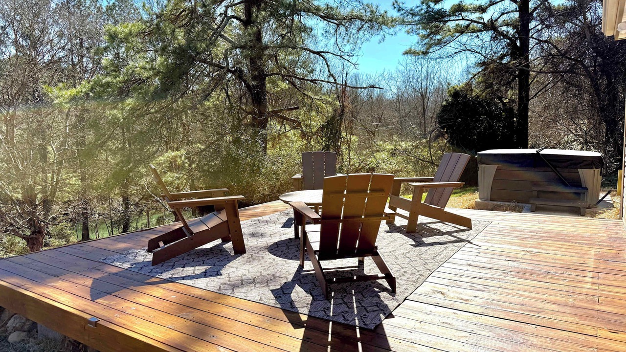 Photo of Outdoor in Colonial Heights