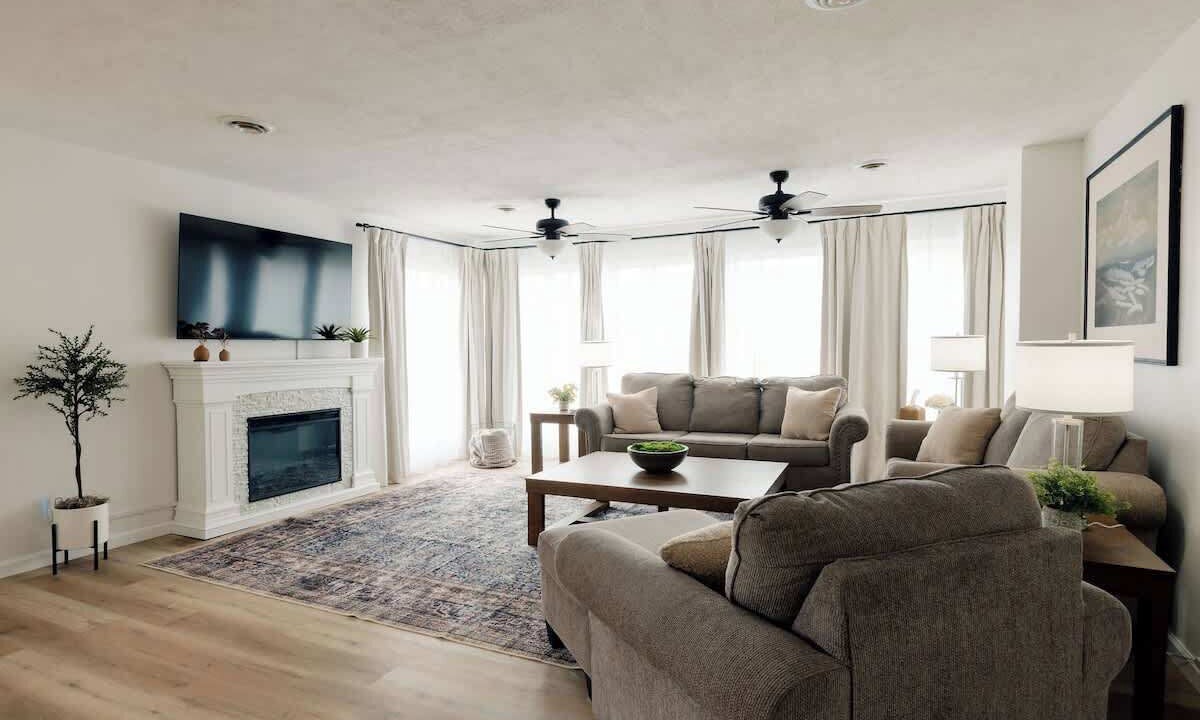 Photo of Livingroom in Colonial Heights