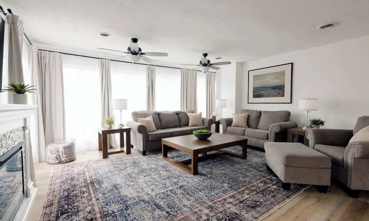 Photo of Livingroom in Colonial Heights