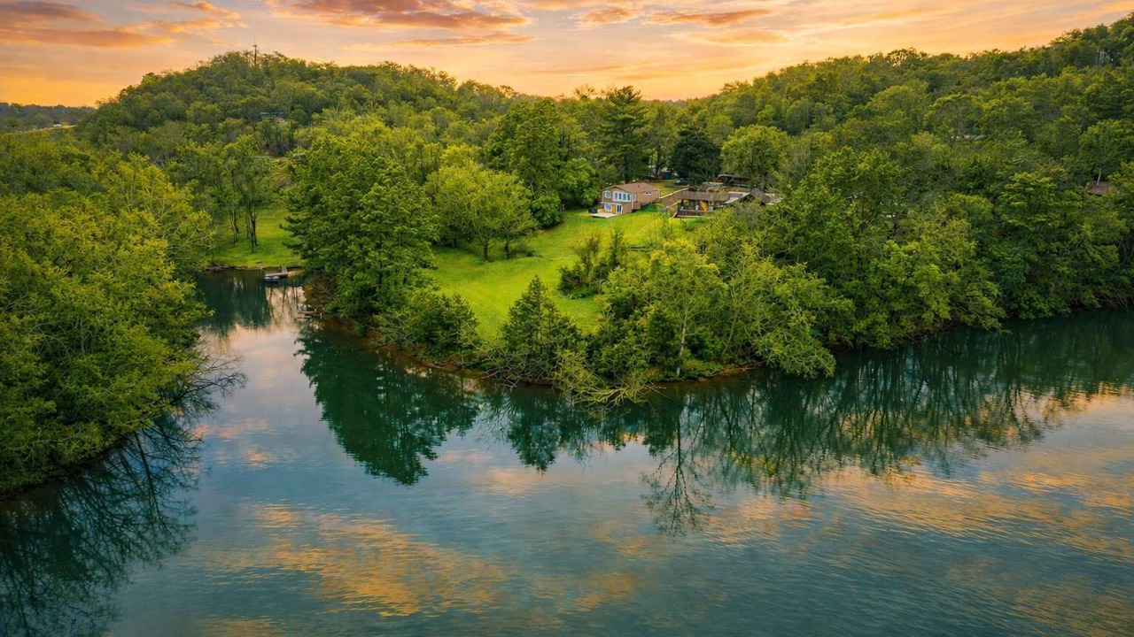 Photo of Outdoor in Colonial Heights