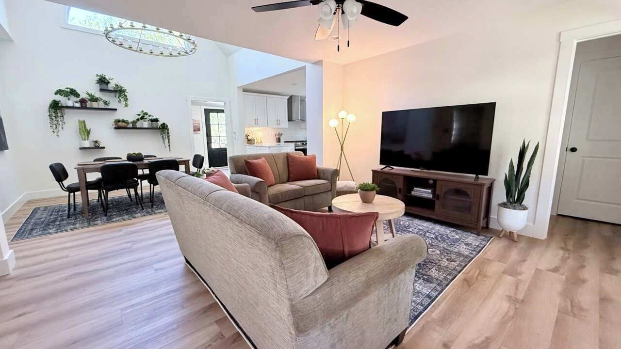 Photo of Livingroom in Johnson City