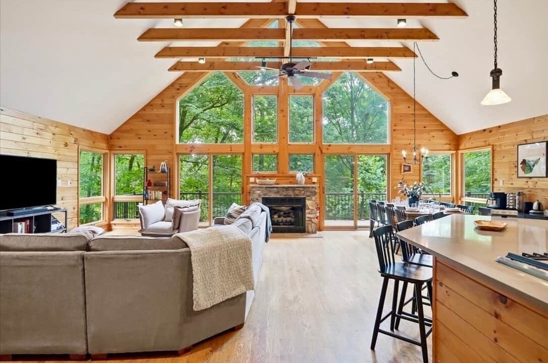 Photo of Bedroom in Berkeley Springs