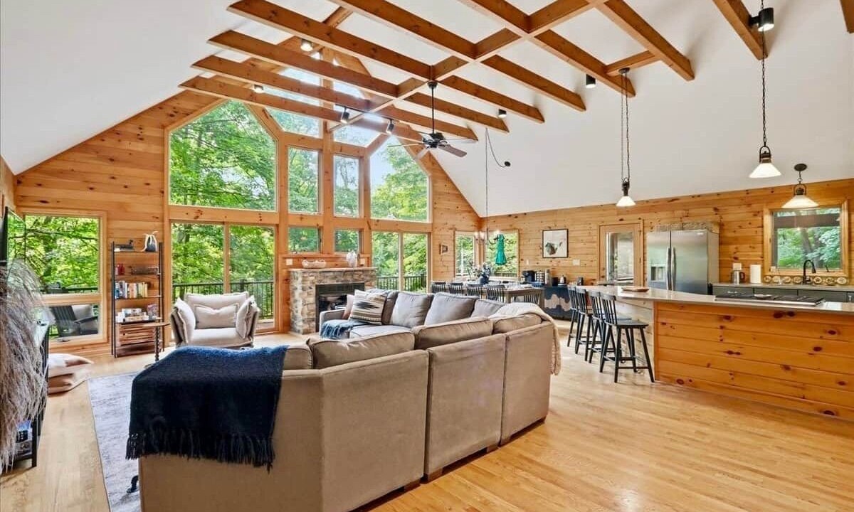 Photo of Bedroom in Berkeley Springs