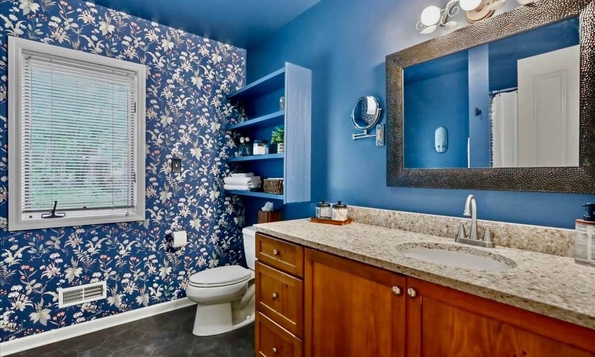 Photo of Bathroom in Berkeley Springs