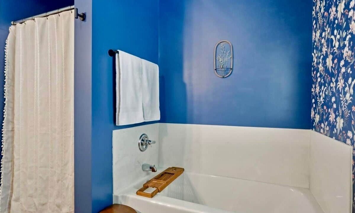 Photo of Bathroom in Berkeley Springs
