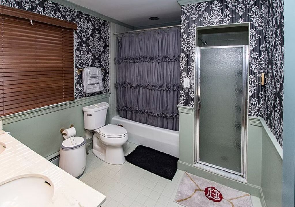 Photo of Bathroom in Highspire