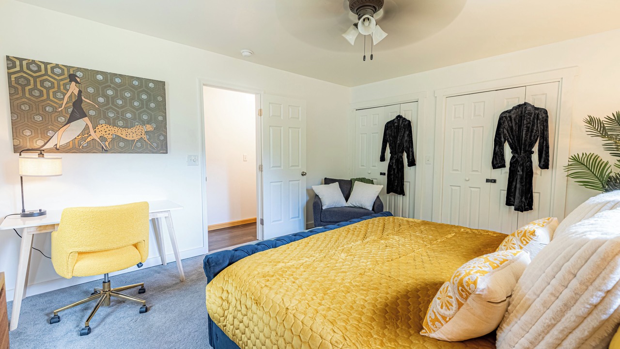 Photo of Bedroom in Berkeley Springs