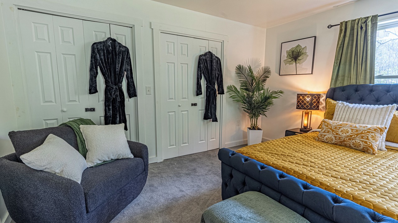 Photo of Bedroom in Berkeley Springs