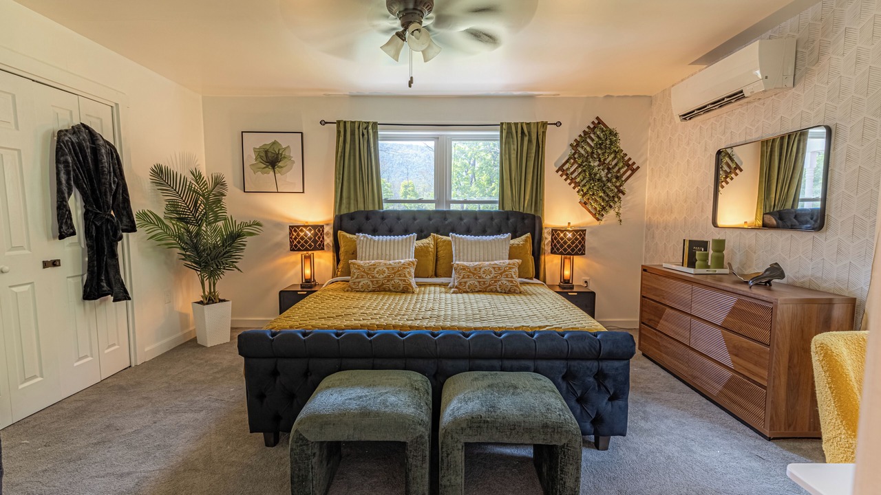 Photo of Bedroom in Berkeley Springs