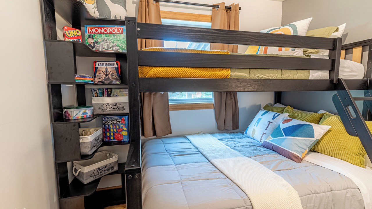 Photo of Bedroom in Berkeley Springs