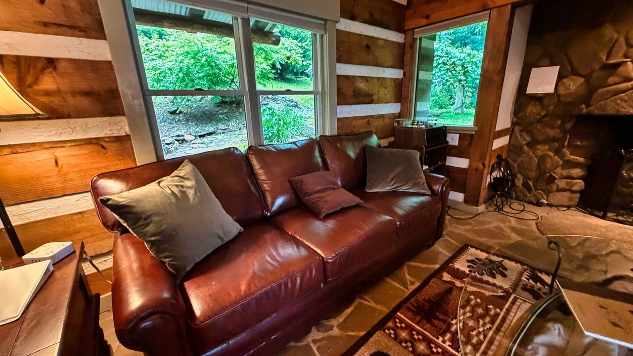 Photo of Livingroom in Ferguson