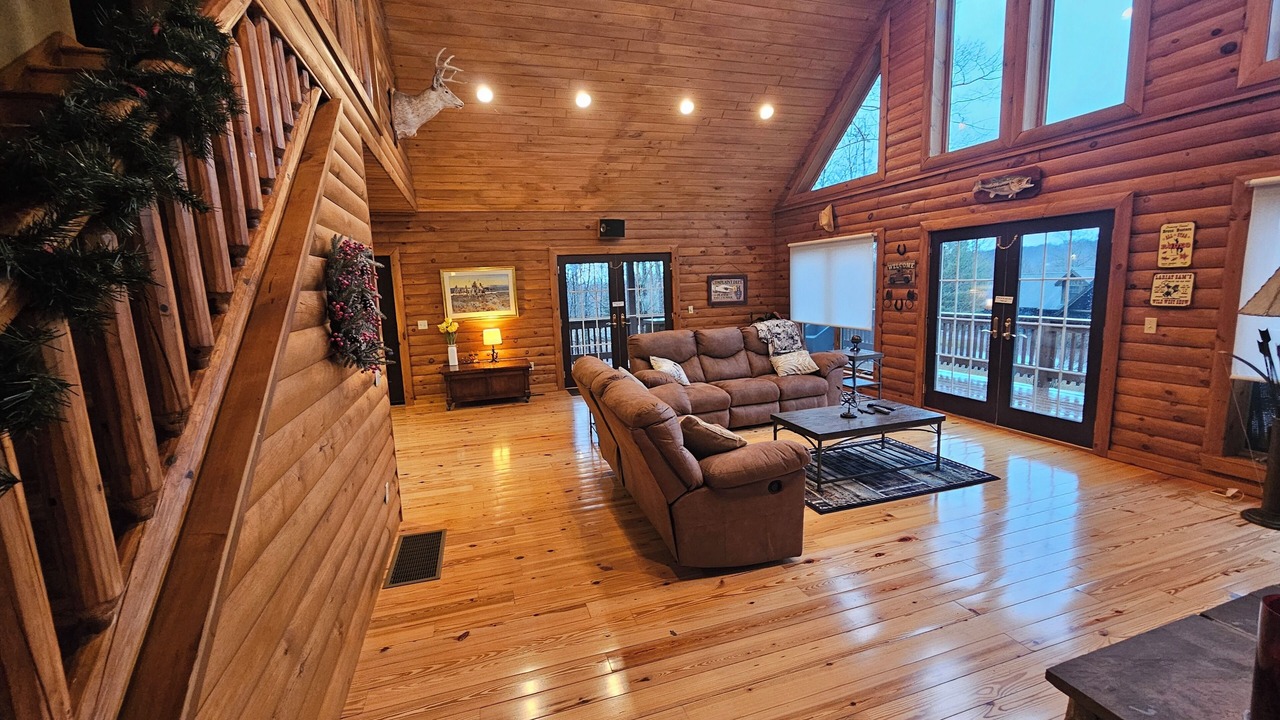 Photo of Livingroom in McHenry
