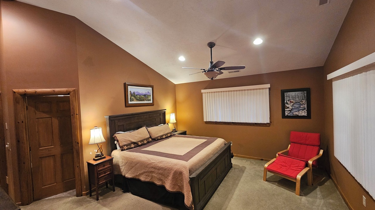 Photo of Bedroom in McHenry