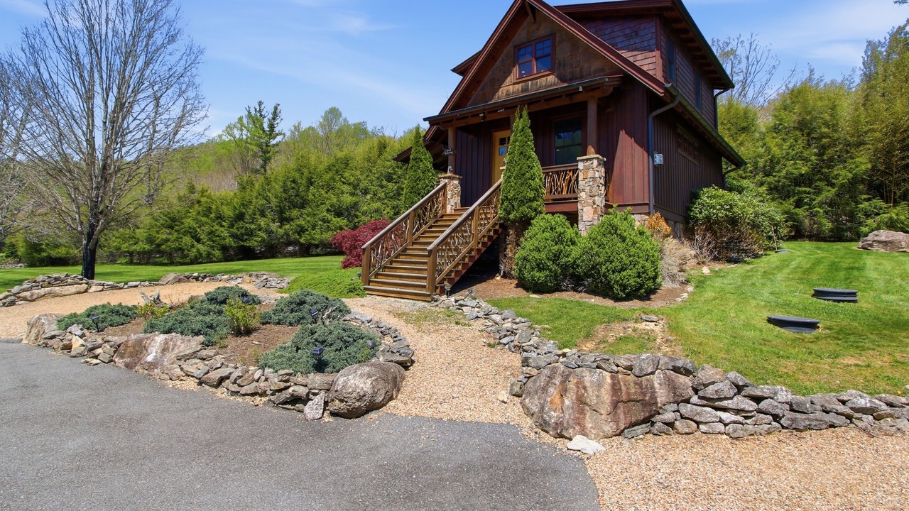 Photo of Outdoor in Elk Park