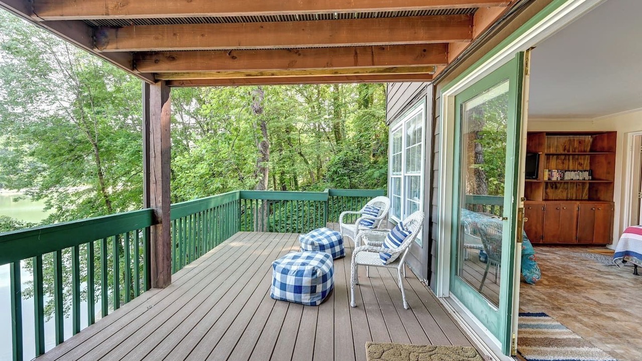 Photo of Patio Balcony in Sunset Cove