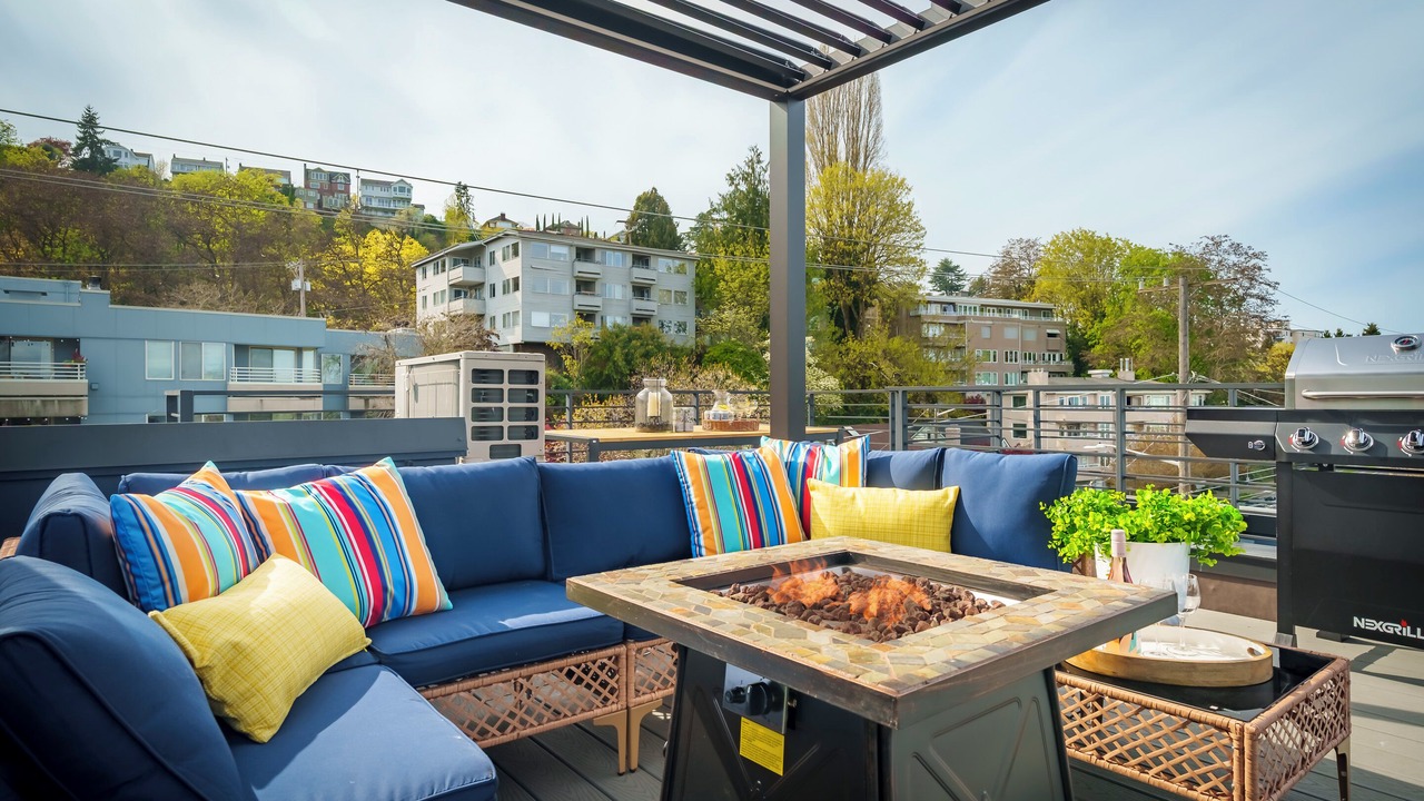 Photo of Patio Balcony in East Queen Anne