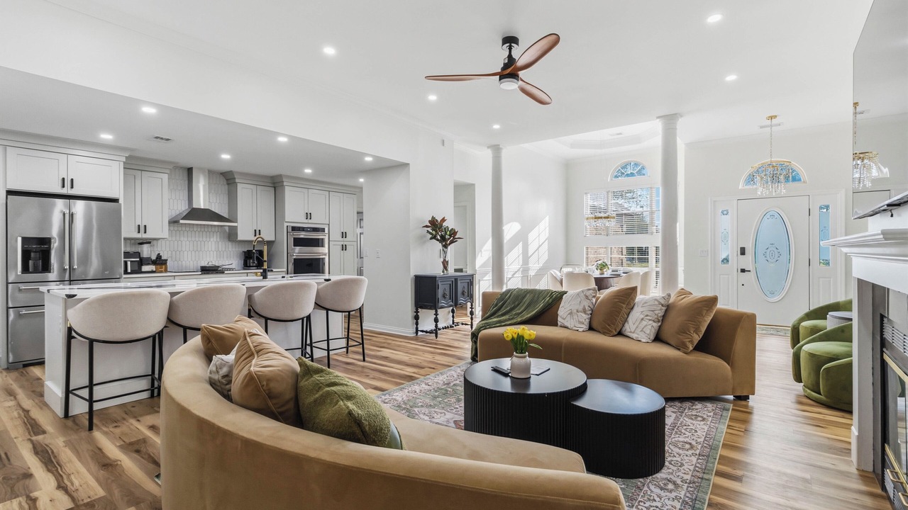 Photo of Livingroom in Lexington
