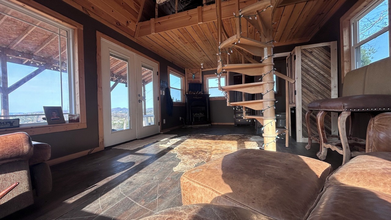 Photo of Livingroom in Laurel Springs