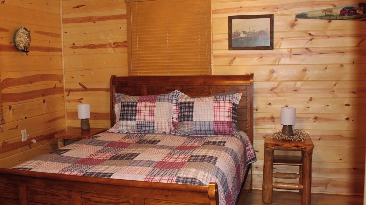 Photo of Bedroom in Keslers Cross Lanes