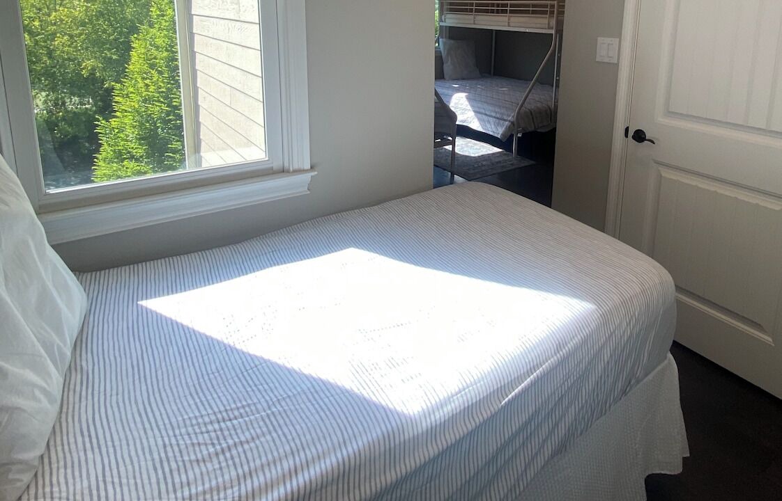 Photo of Bedroom in Andersonville