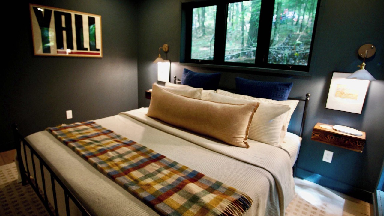 Photo of Bedroom in Campton