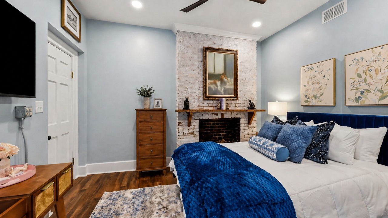 Photo of Bedroom in West Suburb