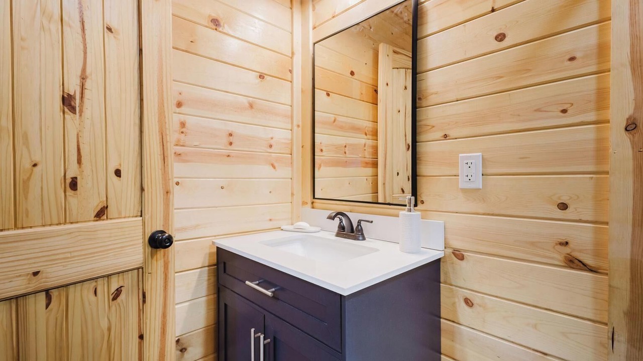 Photo of Bathroom in Stanton