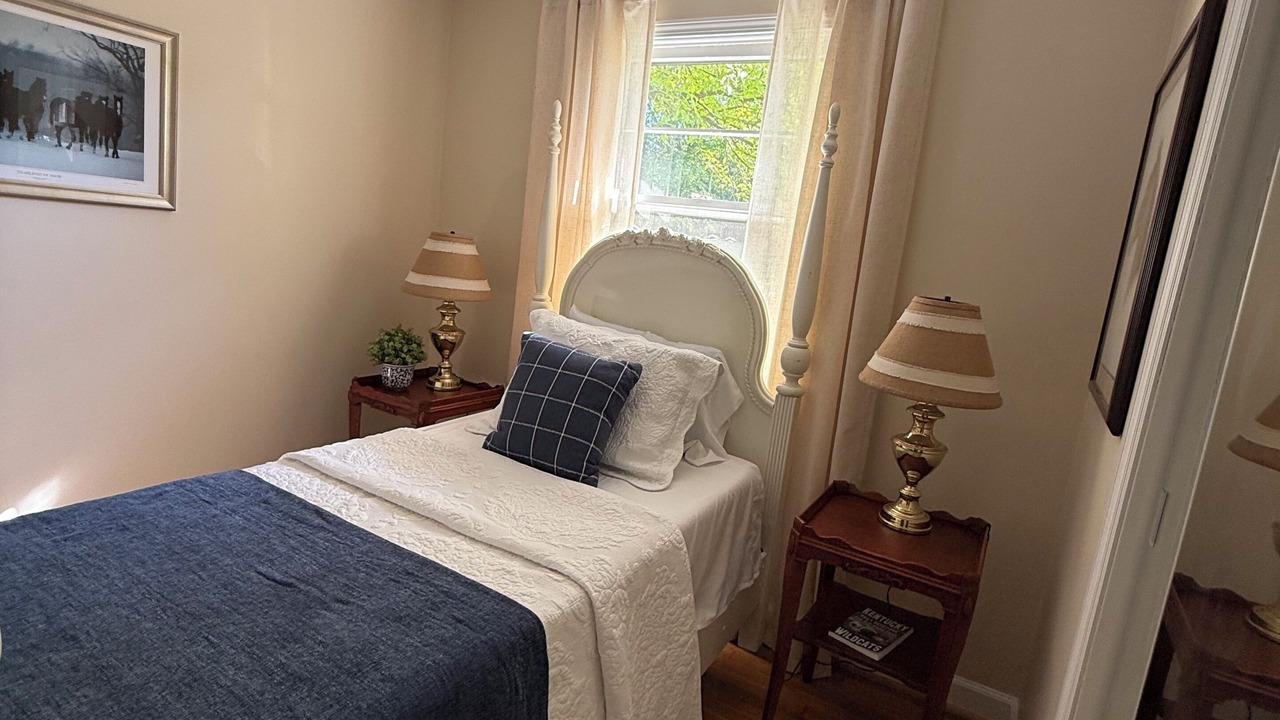 Photo of Bedroom in Lexington