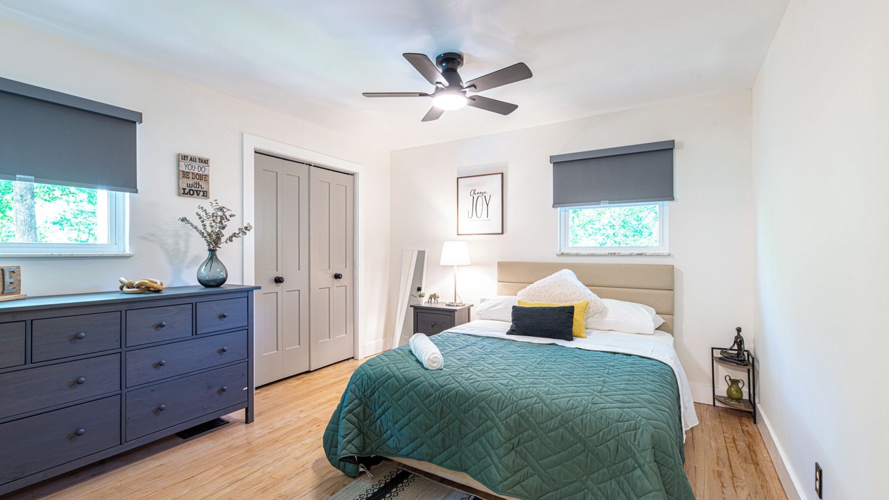 Photo of Bedroom in Knoxville