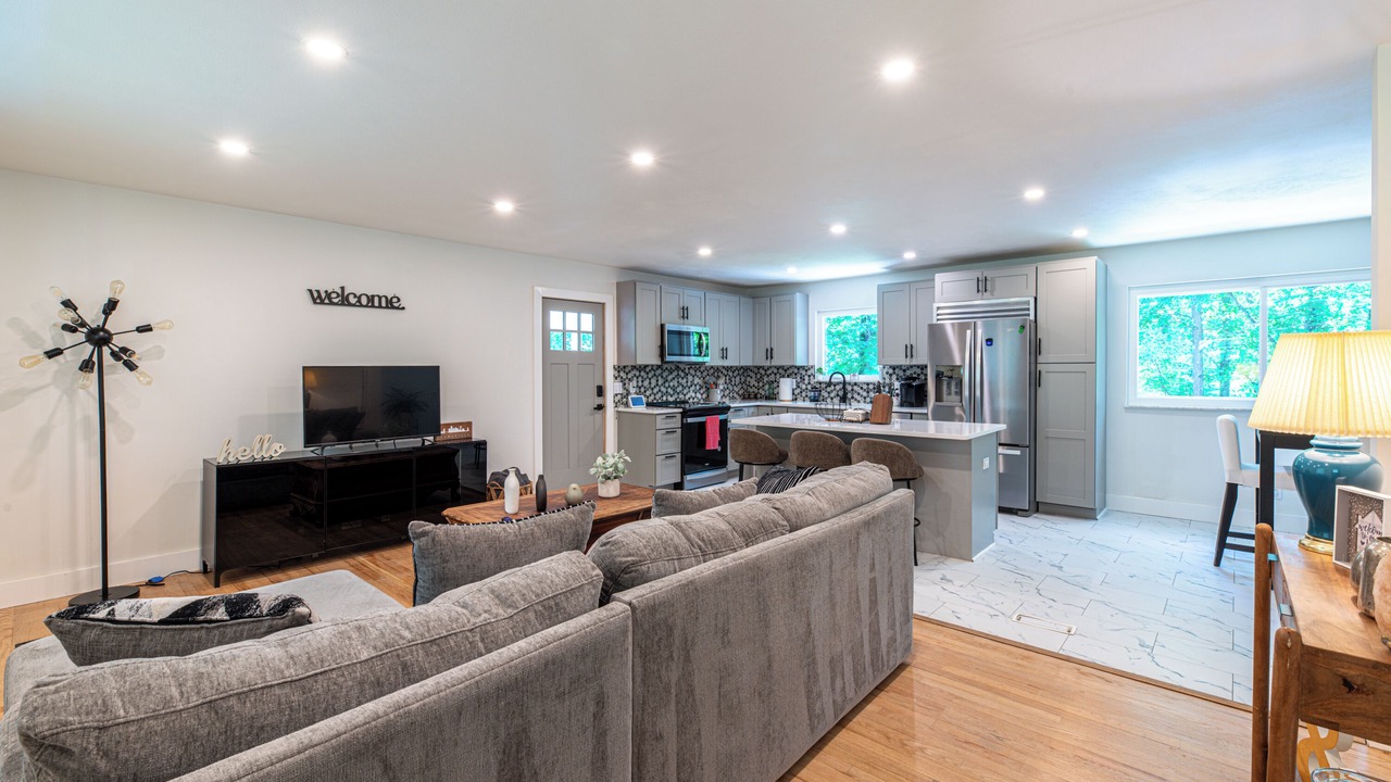 Photo of Livingroom in Knoxville
