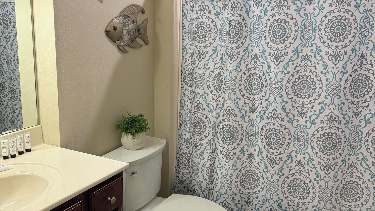 Photo of Bathroom in Andersonville