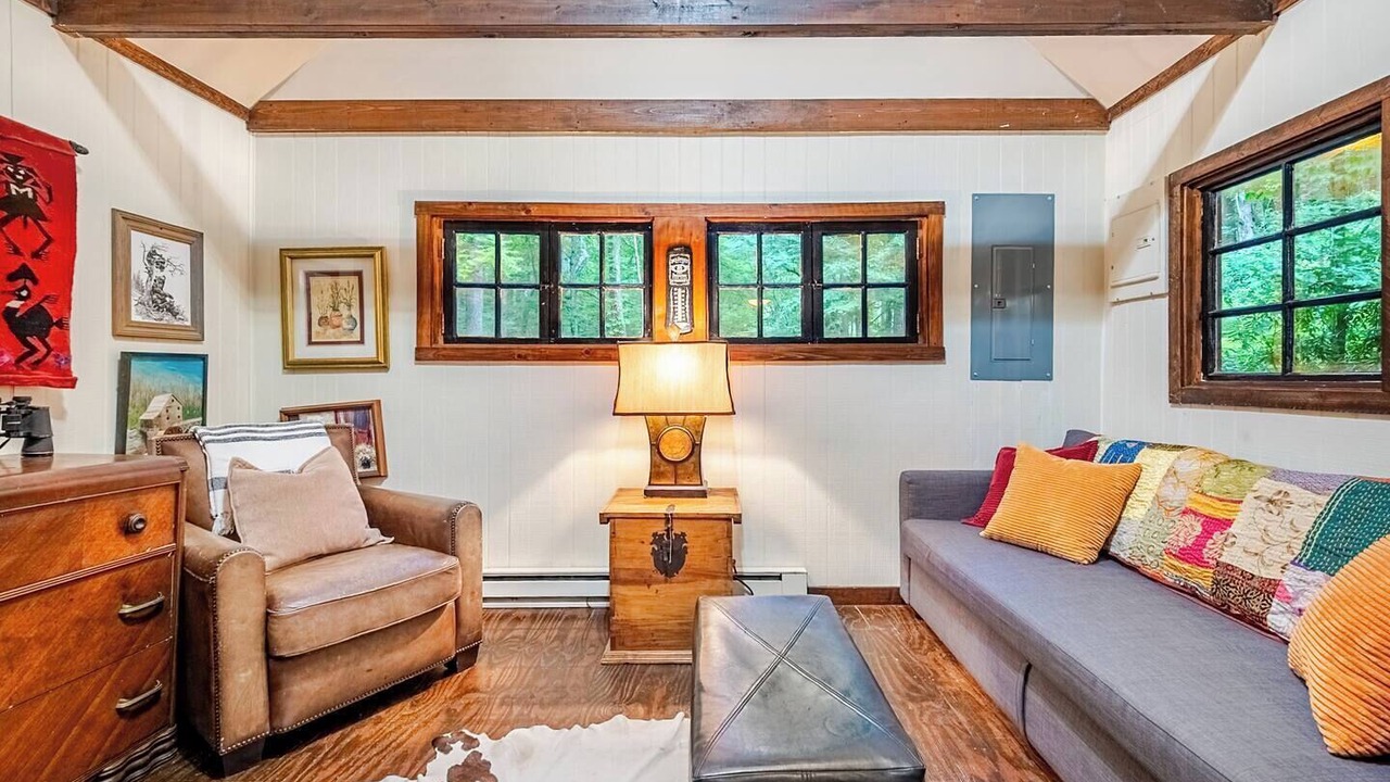 Photo of Livingroom in Ansted